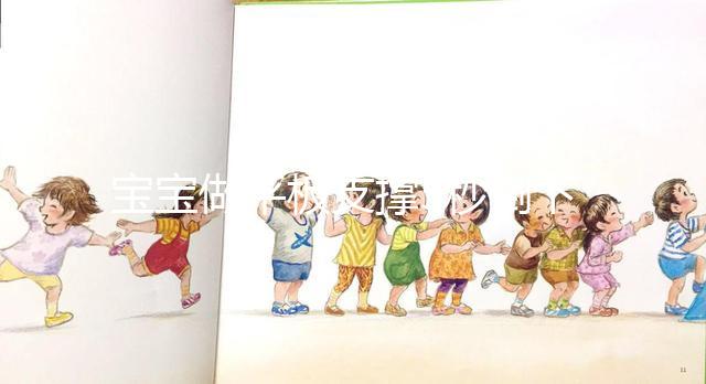 寶寶做平板支撐5秒倒下，網(wǎng)友：“姿勢不標(biāo)準(zhǔn)會傷害身體”